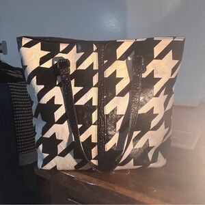 Houndstooth Tote / Shoulder Bag by Xhilaration - Black & White - Target Totebag